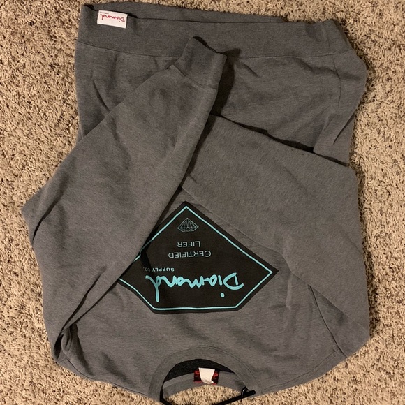 long sleeve : sweatshirts / sweater - Picture 2 of 8